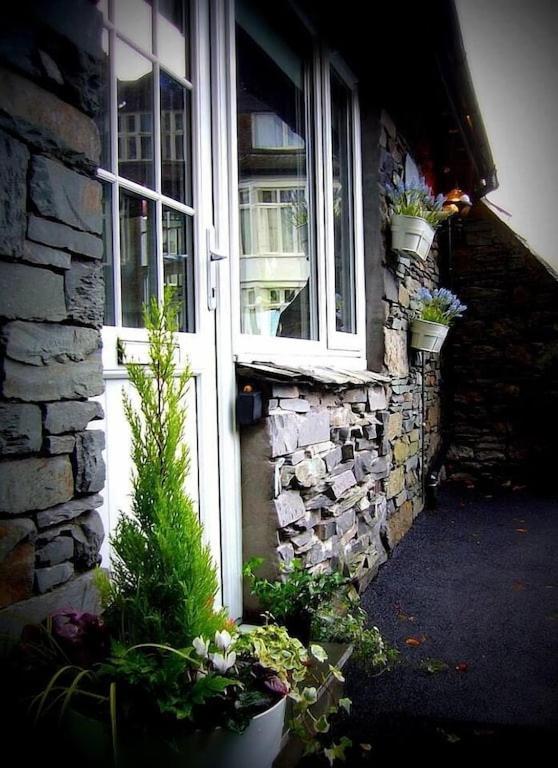 Stylish & Contemporary 5 * Fully Renovated Luxurious Holiday Cottage Ambleside Exterior photo