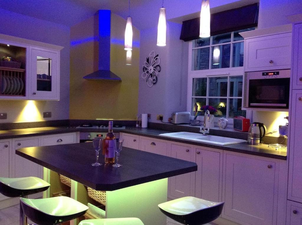 Stylish & Contemporary 5 * Fully Renovated Luxurious Holiday Cottage Ambleside Exterior photo